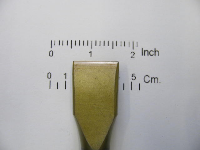 Scalpello widia per marmi e graniti  mm. 25 per martelli pneumatici attacco 12,5 mm.