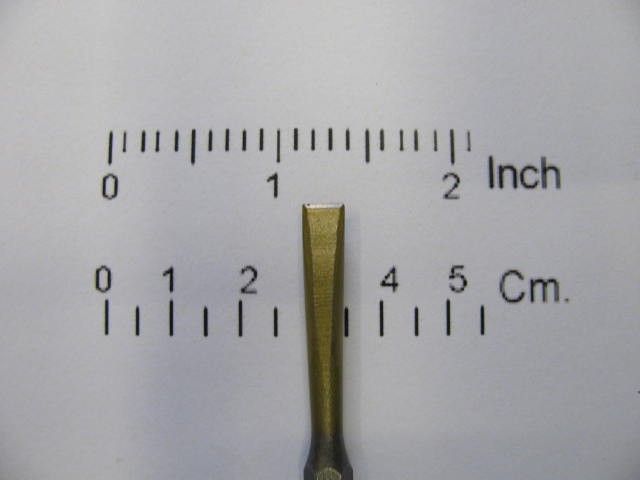 Scalpello widia per marmi e graniti  mm. 5 per martelli pneumatici attacco 12,5 mm.